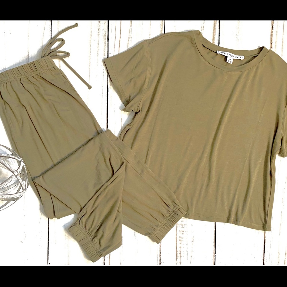 𝑳𝒐𝒖𝒏𝒈𝒆 𝑾𝒆𝒂𝒓 2𝒑𝒄 𝒔𝒆𝒕